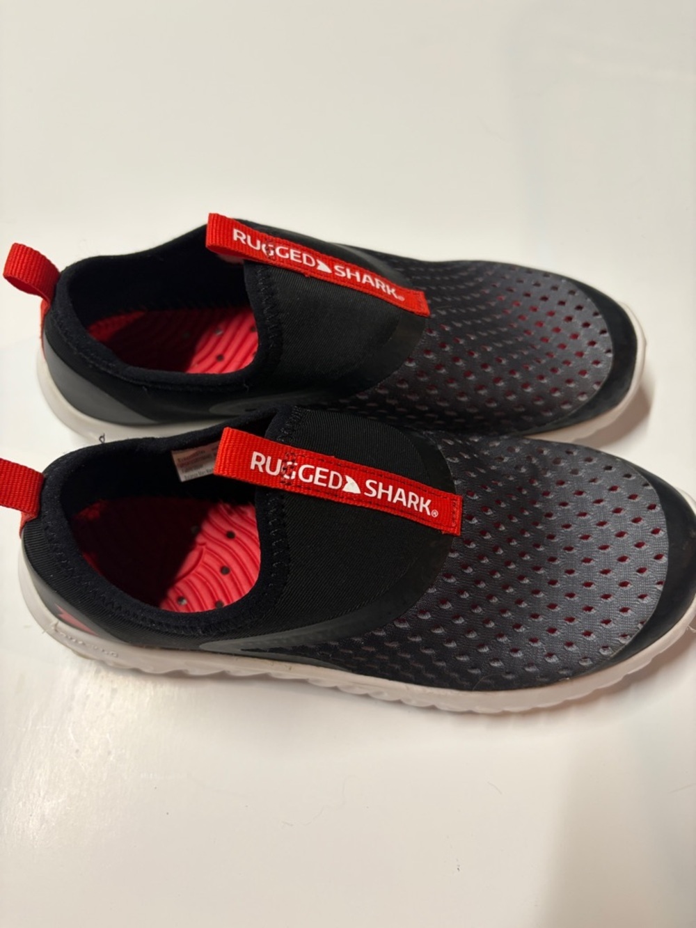 Rugged Shark Water Shoes Slip On Aqua Swim Beach Shoes Youth Size 3 Black - Picture 2 of 6